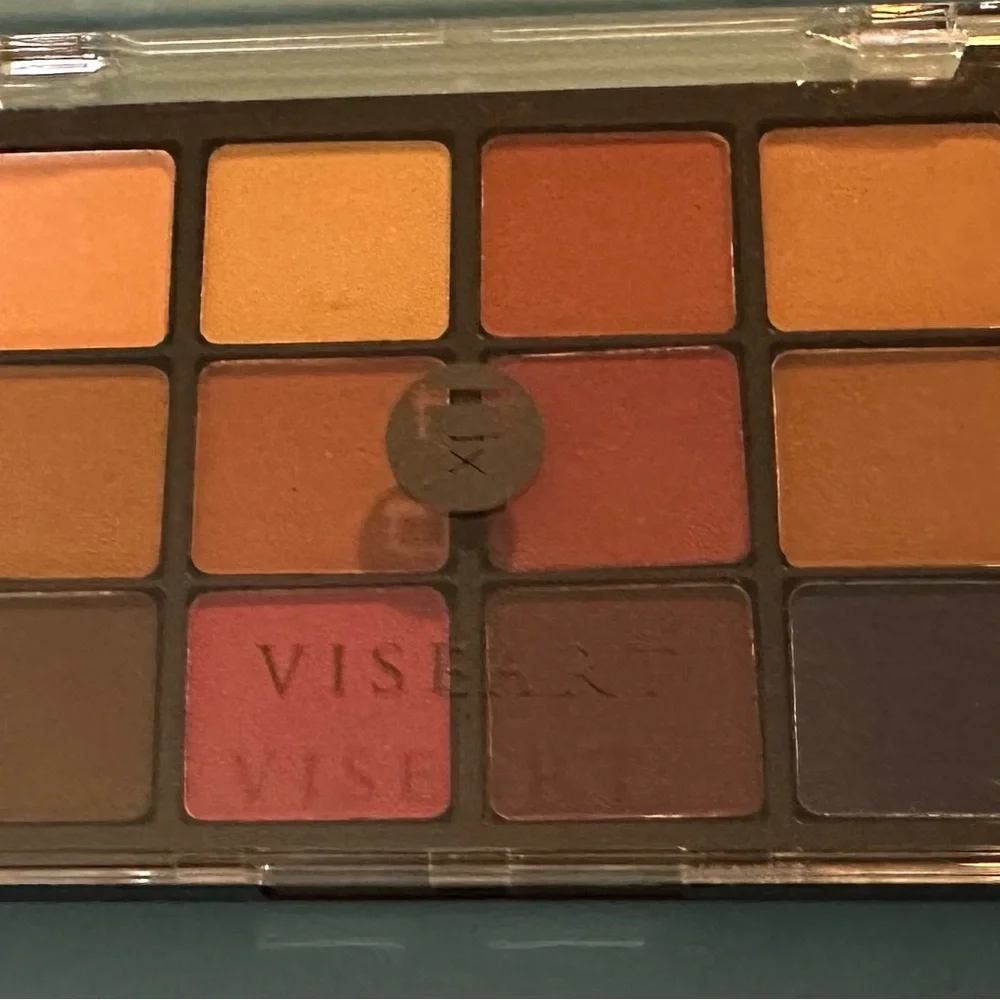 Viseart Paris Professional Neutral Matte 12-Pan Eyeshadow Pallette
